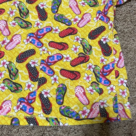 Peaches Uniforms Tops Peaches Scrubs Uniform Large Floral Flipflops